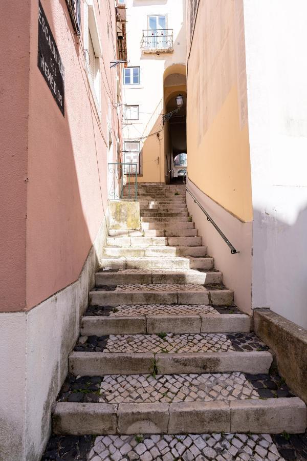 Alfama Nest Apartment *